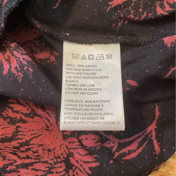 Silence + Noise red and black floral mini skirt - Picture 3 of 8
